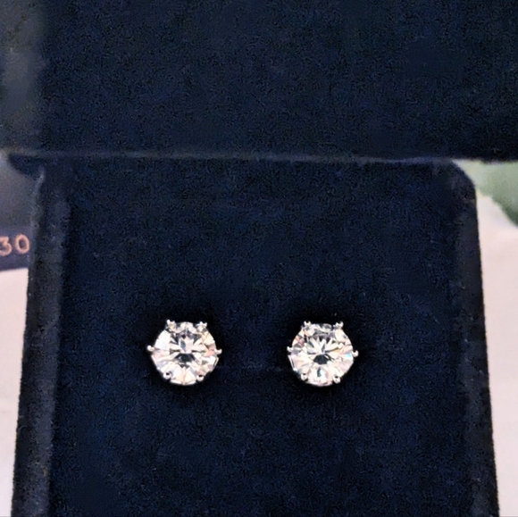 1CT x 2 Elegant Moissanite Earrings, 6 Prong, 925 Silver - Picture 11 of 14